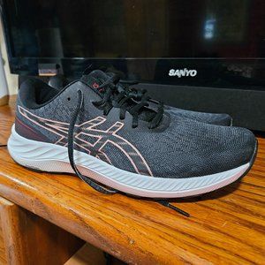 Women's Asics Size 10.5 Sneakers